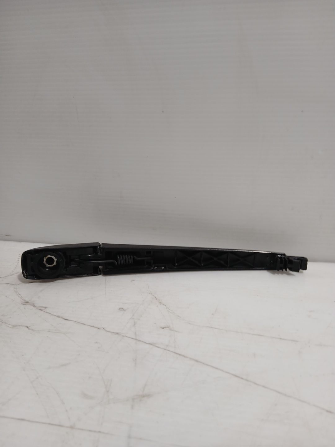 brazo_limpia_trasero_85241k0010_toyota_yaris_p21_pa1_ph1_1_5_hybrid_mxph11