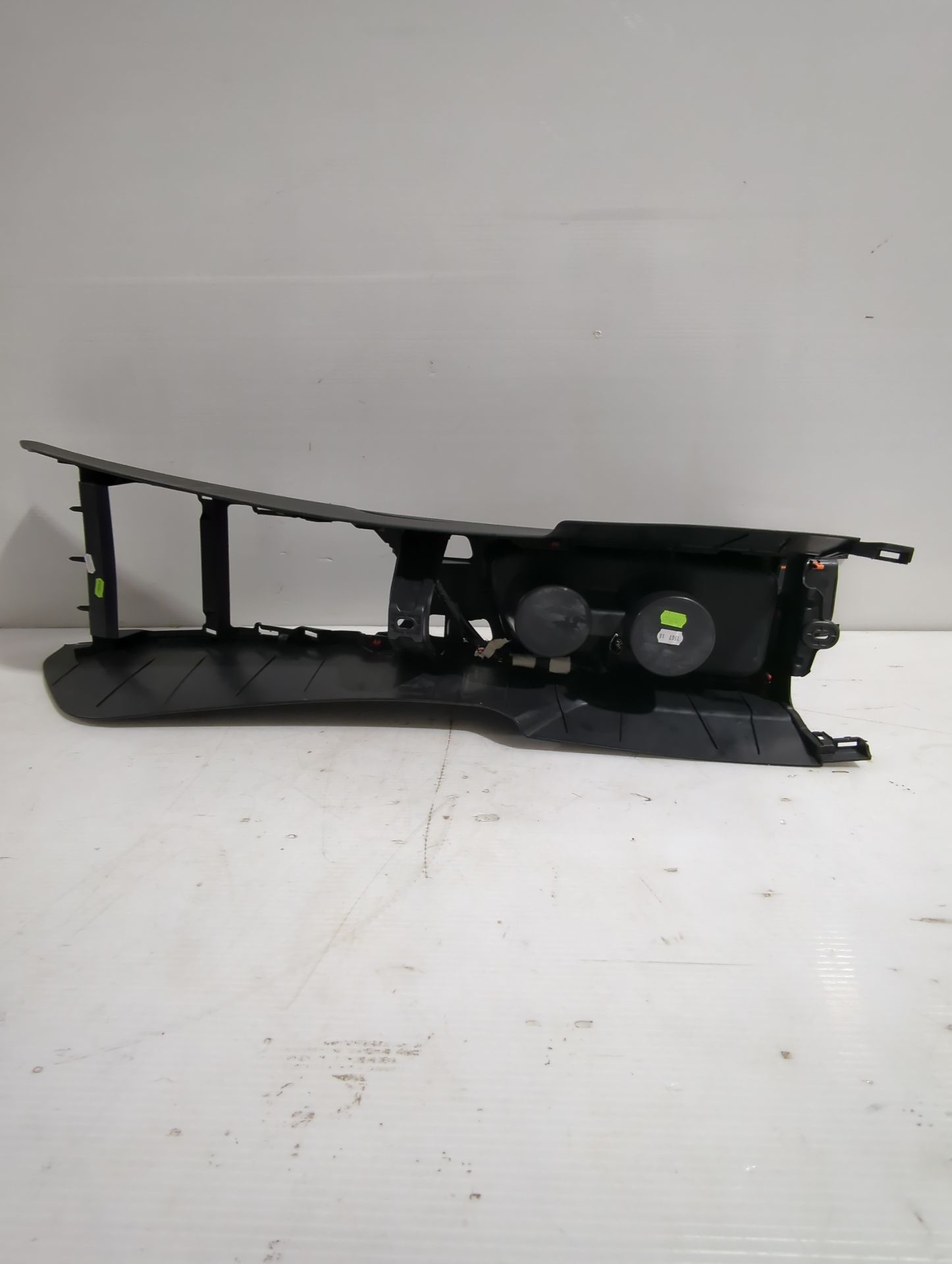 consola_central_58910k0030c0_toyota_yaris_p21_pa1_ph1_1_5_hybrid_mxph11