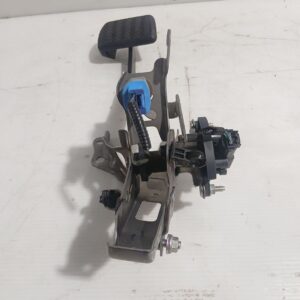 pedal_freno_47110k0030_toyota_yaris_p21_pa1_ph1_1_5_hybrid_mxph11