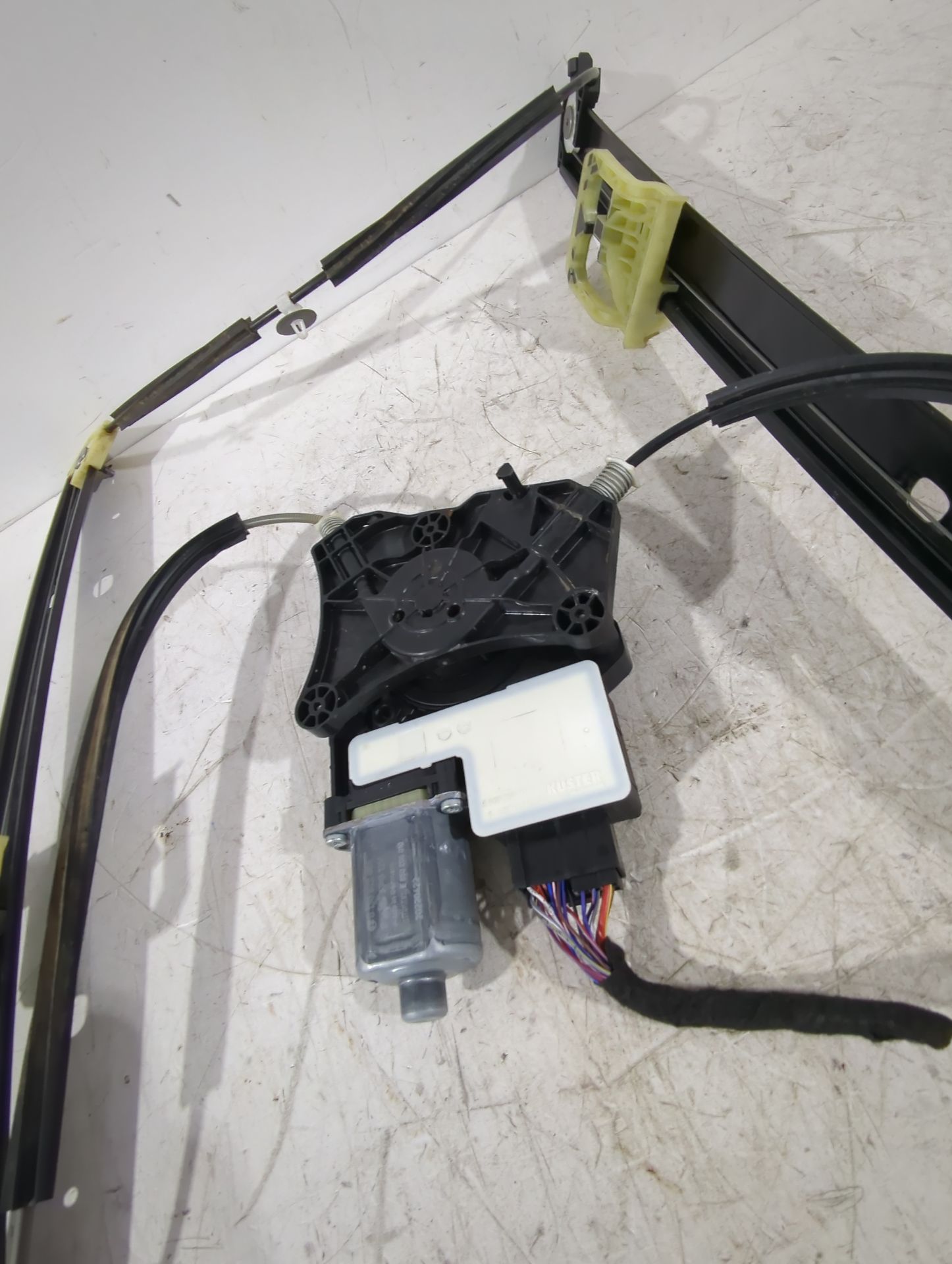 elevalunas_delantero_izquierdo_2gm837461b_volkswagen_t_cross_c11_d31_1_0_tsi