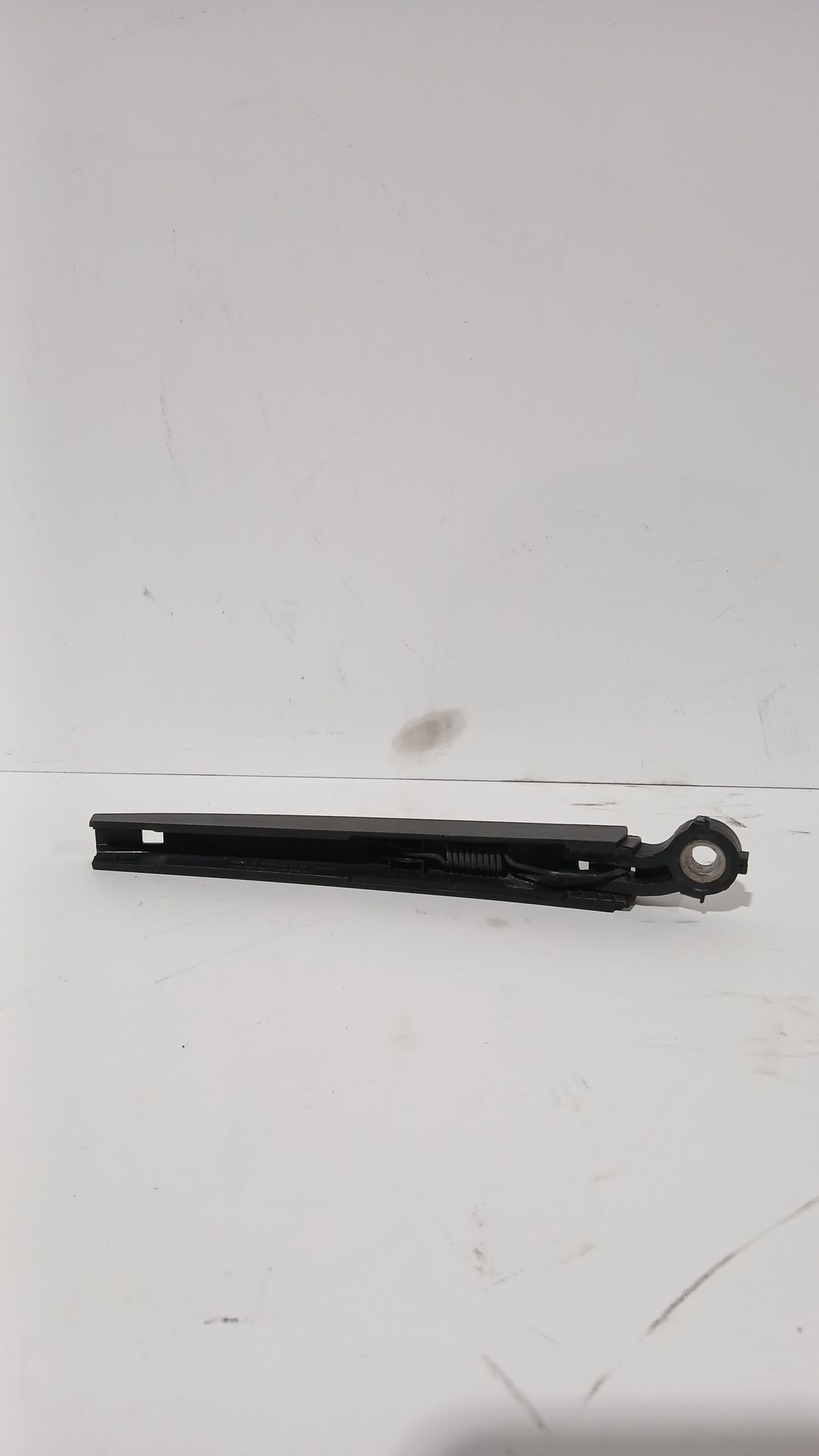 brazo_limpia_trasero_2gm95570703c_volkswagen_t_cross_c11_d31_1_0_tsi