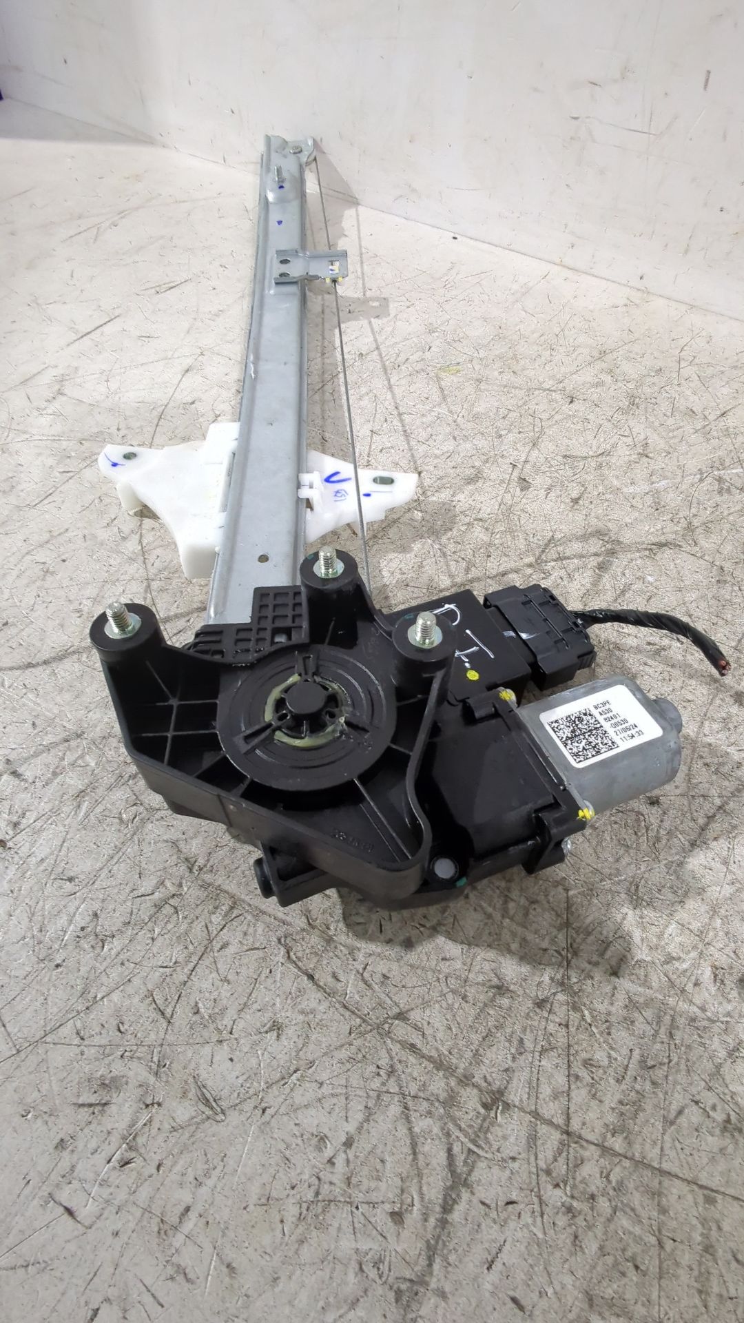 elevalunas_delantero_izquierdo_82403q0010_hyundai_i20_iii_bc3_bi3_1_0_t_gdi