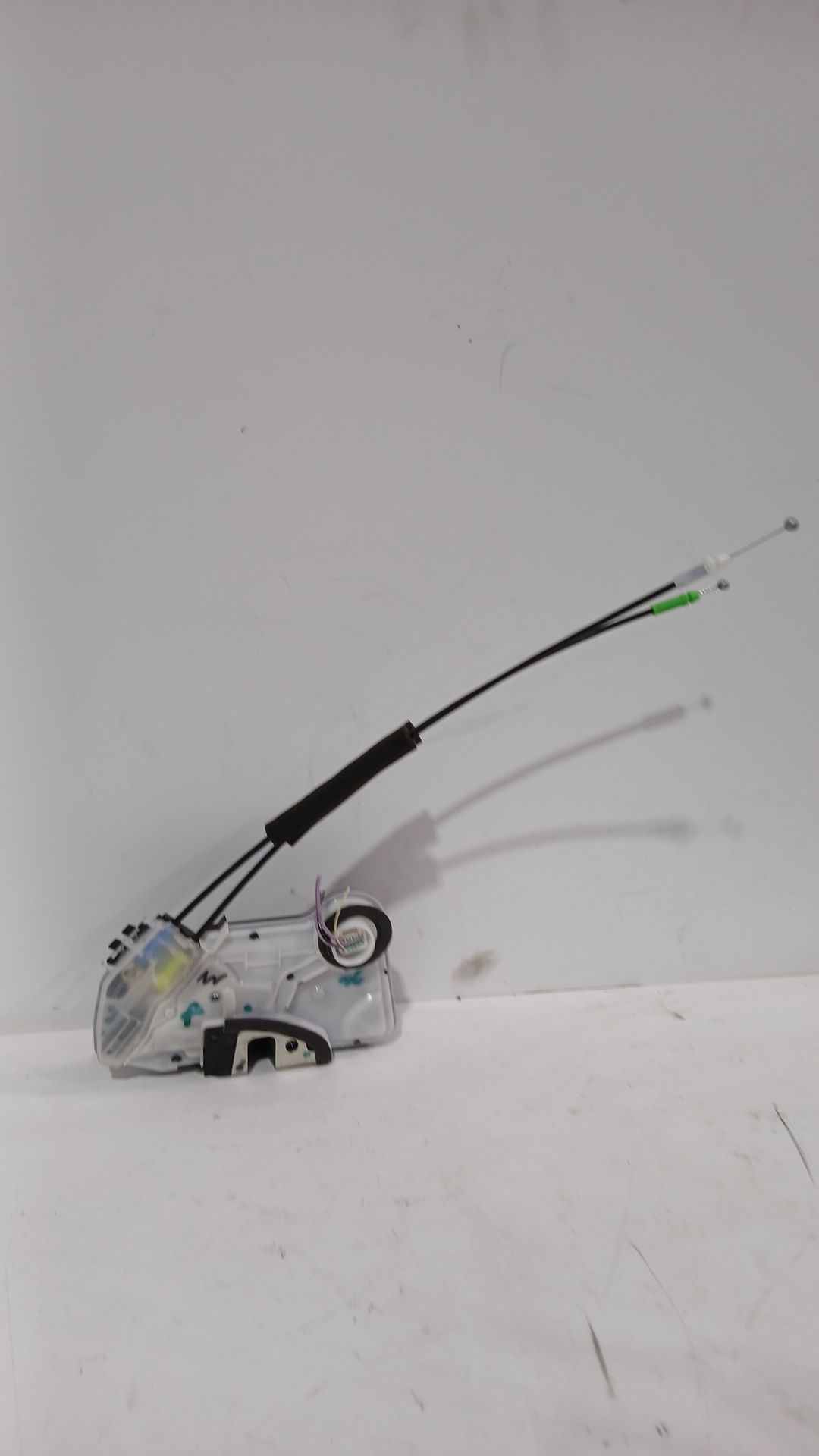 cerradura_puerta_delantera_derecha_6903002511_toyota_corolla_hatchback_e21_ea1_eh1_1_8_vvti_hybrid_zwe219