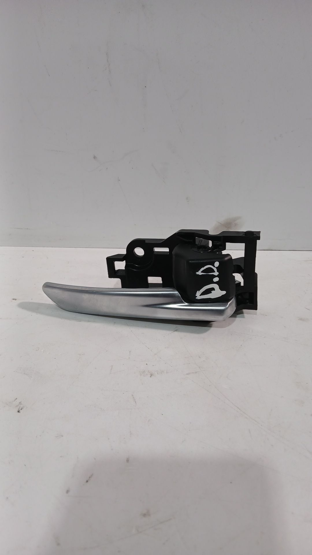 maneta_interior_delantera_derecha_6920502350b1_toyota_corolla_hatchback_e21_ea1_eh1_1_8_vvti_hybrid_zwe219