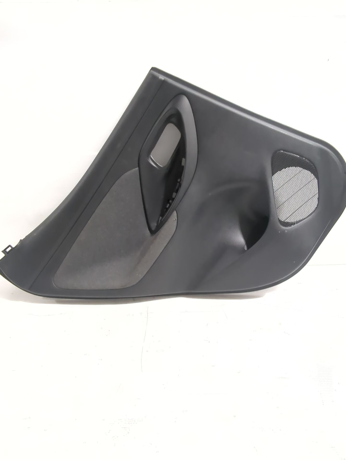 guarnecido_puerta_trasera_izquierda_67640k0120_toyota_yaris_p21_pa1_ph1_1_5_hybrid_mxph11