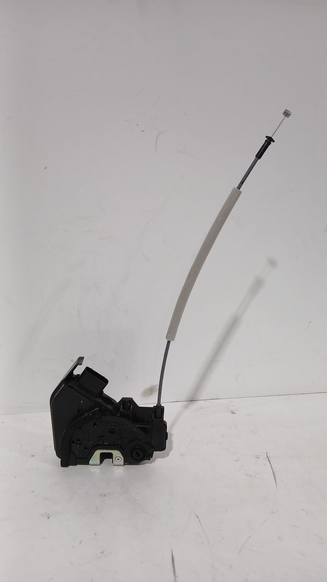 cerradura_puerta_trasera_izquierda_81410h8020_kia_stonic_yb_1_0_t_gdi