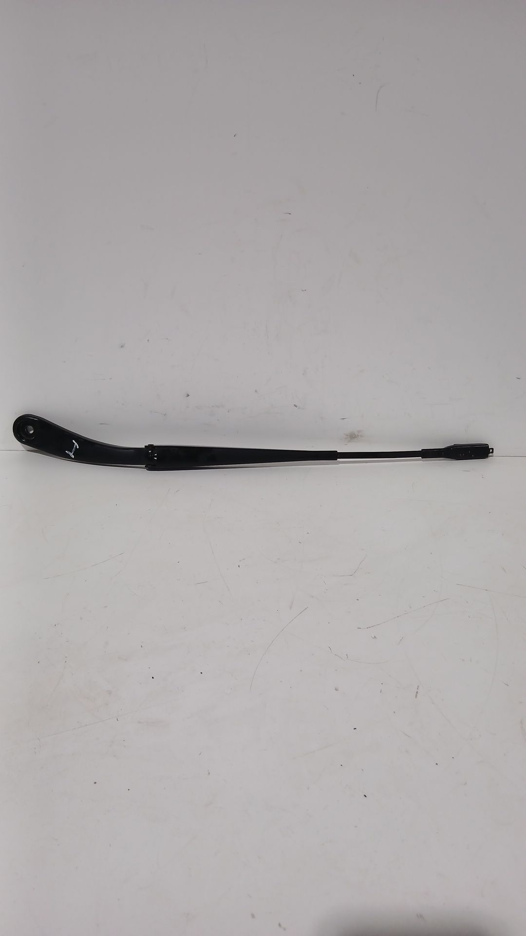 brazo_limpia_delantero_izquierdo_2468200144_mercedes_benz_clase_b_sports_tourer_w246_w242_b_180_cdi_d_246_212