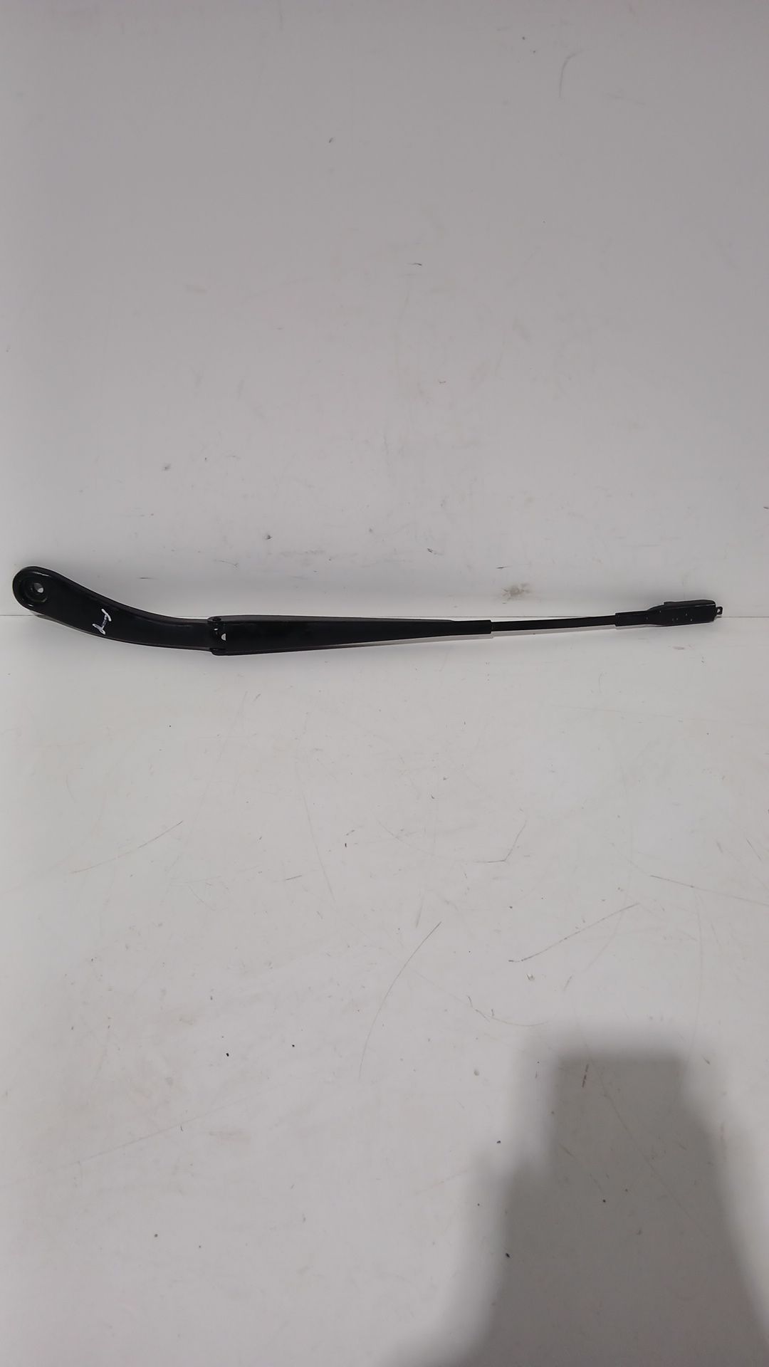 brazo_limpia_delantero_izquierdo_2468200144_mercedes_benz_clase_b_sports_tourer_w246_w242_b_180_cdi_d_246_212