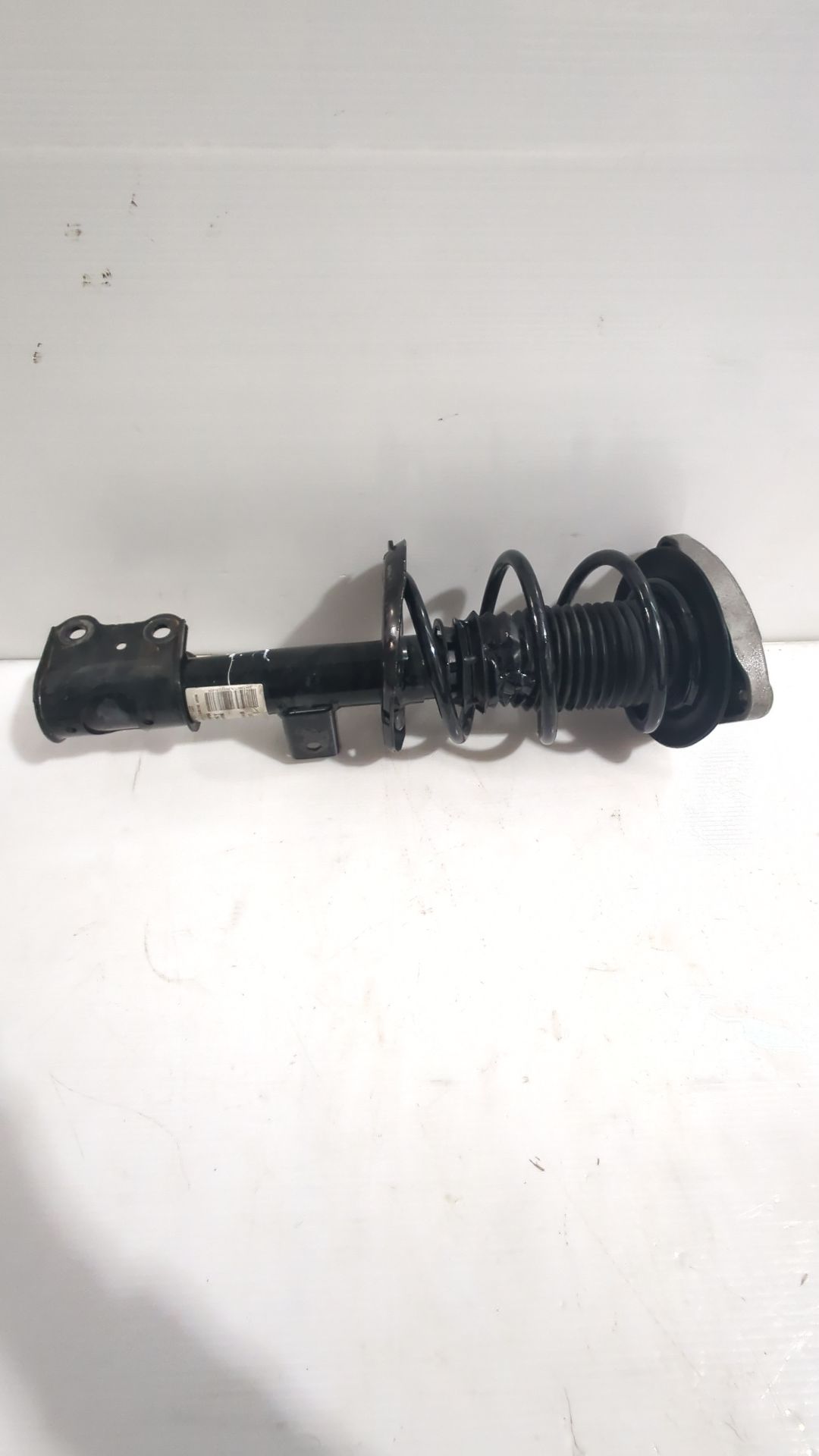 amortiguador_delantero_izquierdo_2463233500_mercedes_benz_clase_b_sports_tourer_w246_w242_b_180_cdi_d_246_212