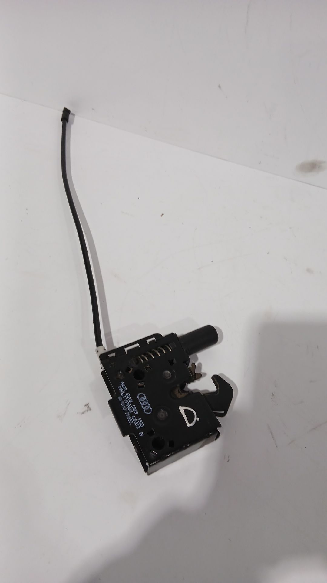 cerradura_capo_8s082350915s_volkswagen_t_cross_c11_d31_1_0_tsi