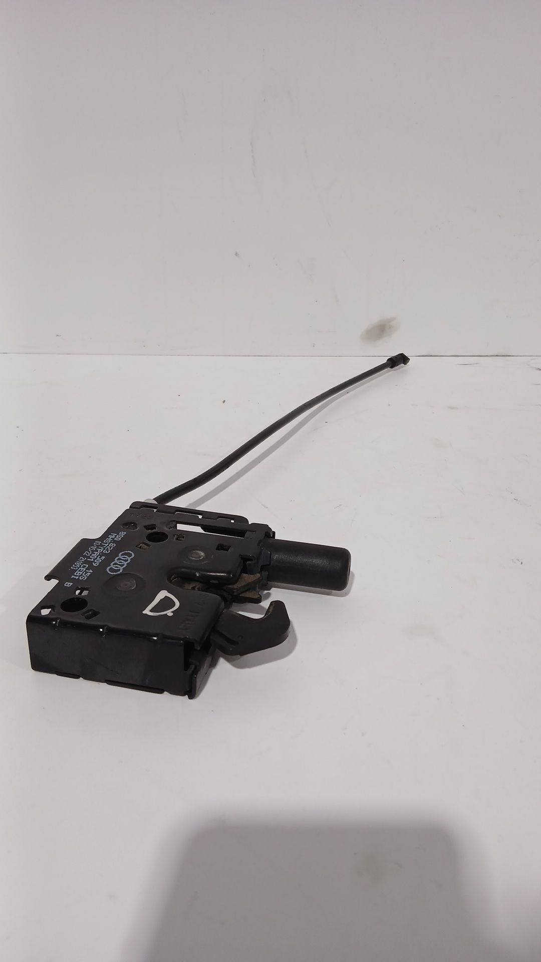 cerradura_capo_8s082350915s_volkswagen_t_cross_c11_d31_1_0_tsi