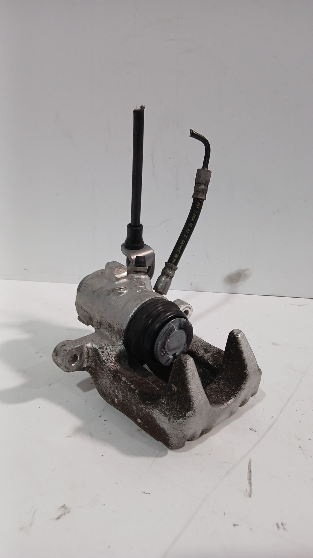 pinza_de_freno_trasera_izquierda_2q0615423c_volkswagen_t_cross_c11_d31_1_0_tsi