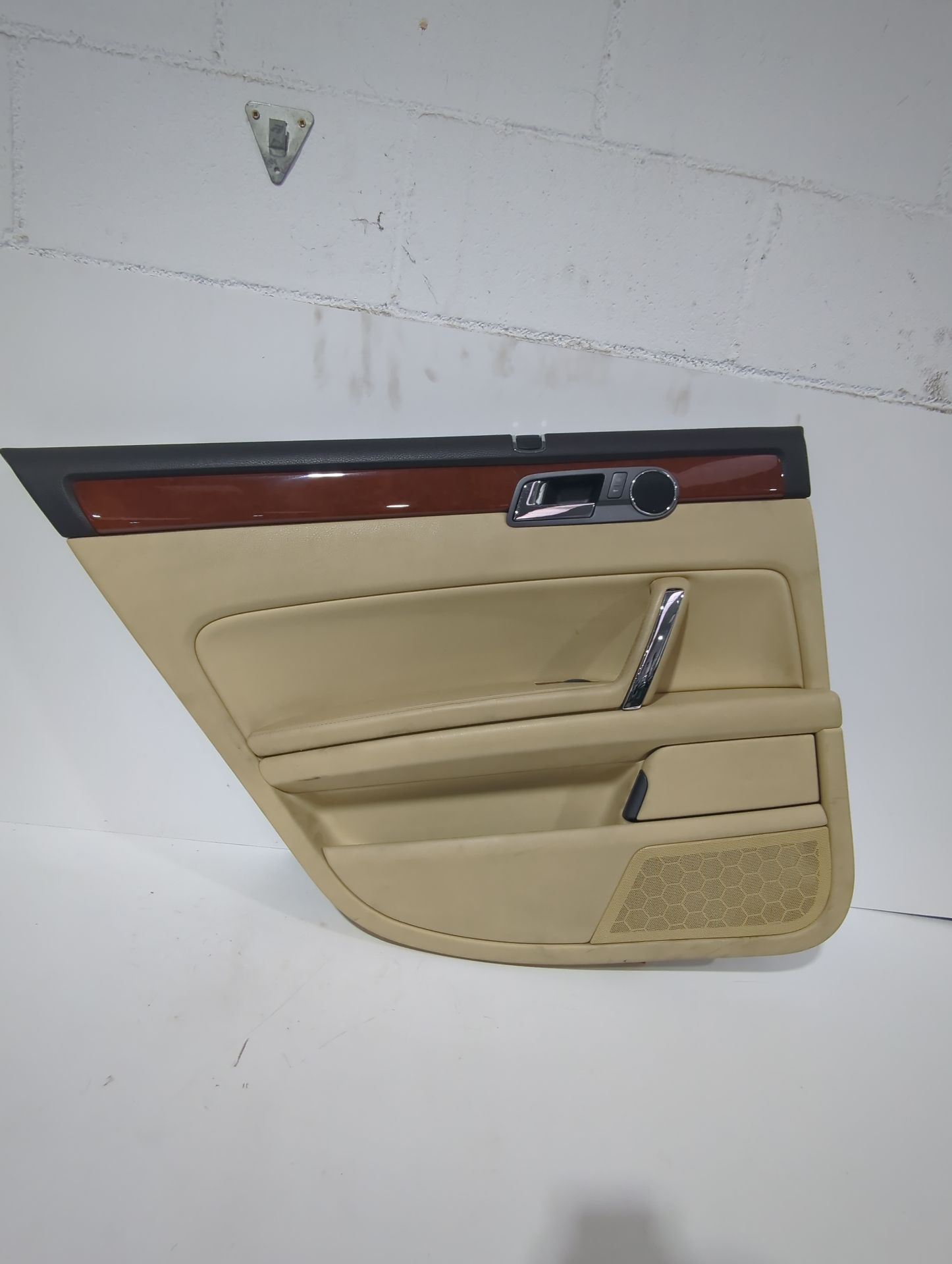 guarnecido_puerta_trasera_izquierda_3d4867211akmnq_volkswagen_ph_ton_3d1_3d2_3d3_3d4_3d6_3d7_3d8_3d9_3_0_v6_tdi_4motion