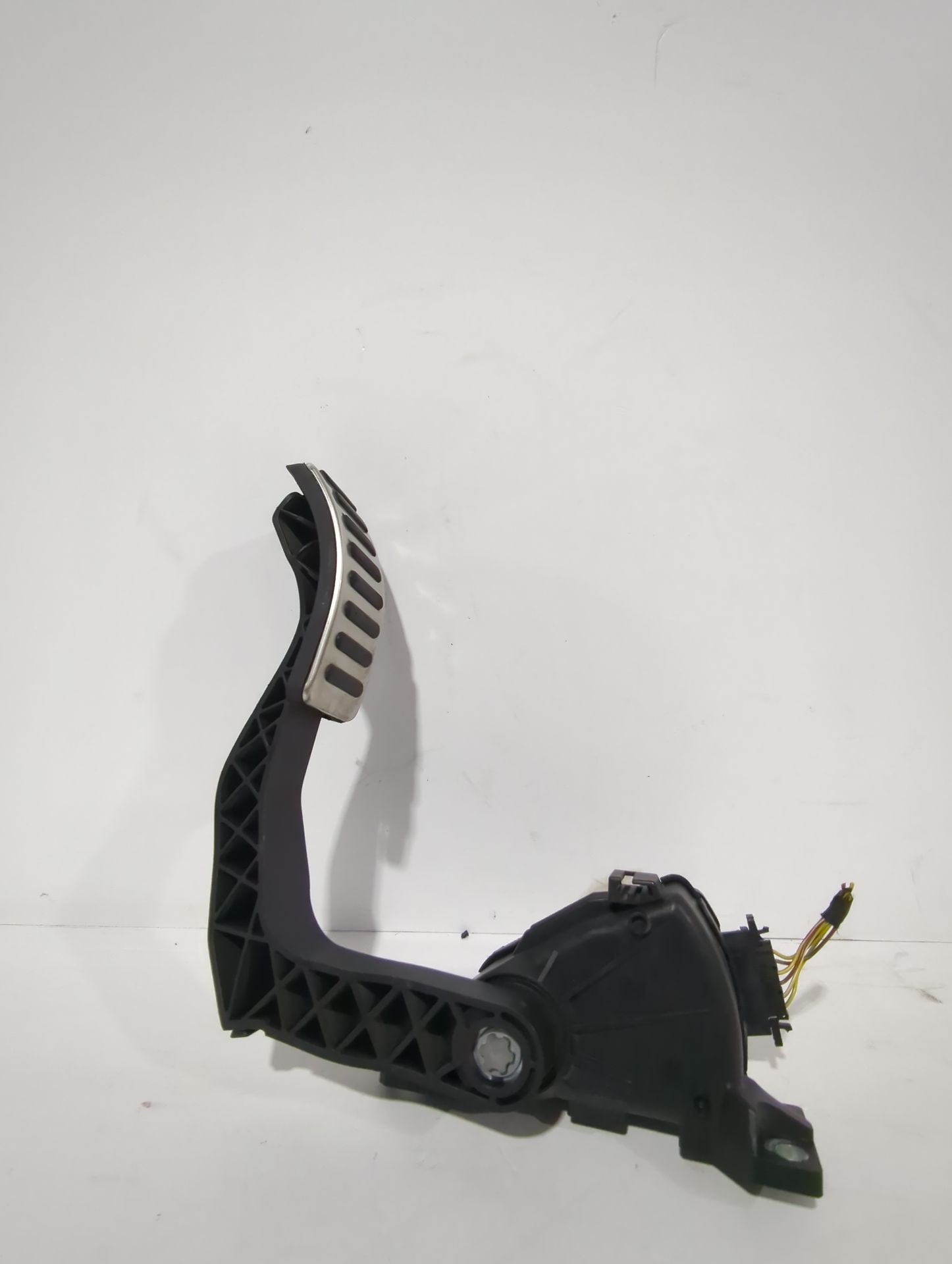 pedal_acelerador_3d1721503n_volkswagen_ph_ton_3d1_3d2_3d3_3d4_3d6_3d7_3d8_3d9_3_0_v6_tdi_4motion