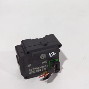 motor_apertura_trampilla_3d0959311_volkswagen_ph_ton_3d1_3d2_3d3_3d4_3d6_3d7_3d8_3d9_3_0_v6_tdi_4motion