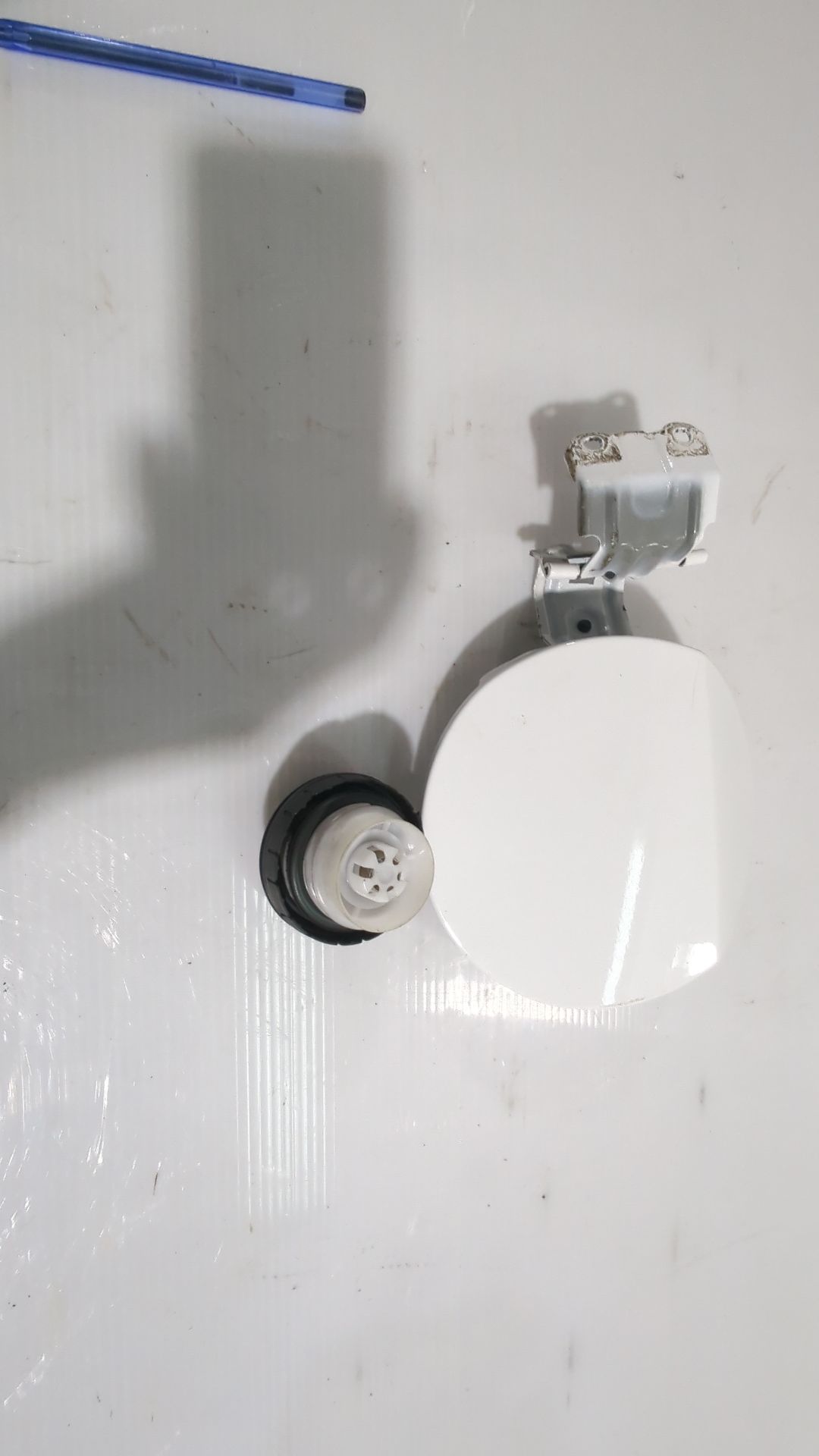 tapa_exterior_combustible_7735002220_toyota_corolla_hatchback_e21_ea1_eh1_1_8_vvti_hybrid_zwe219