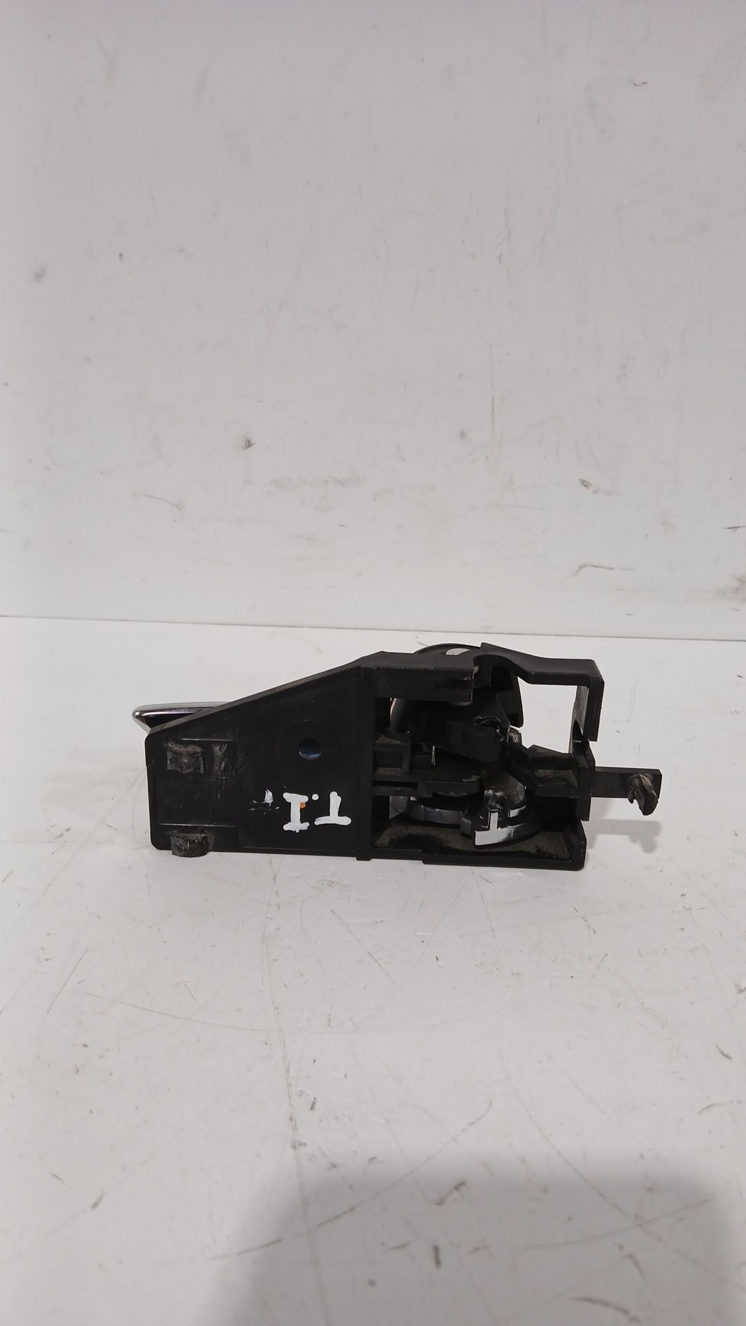 maneta_interior_delantera_izquierda_8313061m005pk_suzuki_sx4_s_cross_jy_1_4_t_allgrip_akk_414