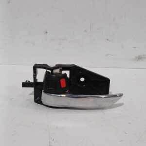 maneta_interior_trasera_izquierda_8313061m005pk_suzuki_sx4_s_cross_jy_1_4_t_allgrip_akk_414