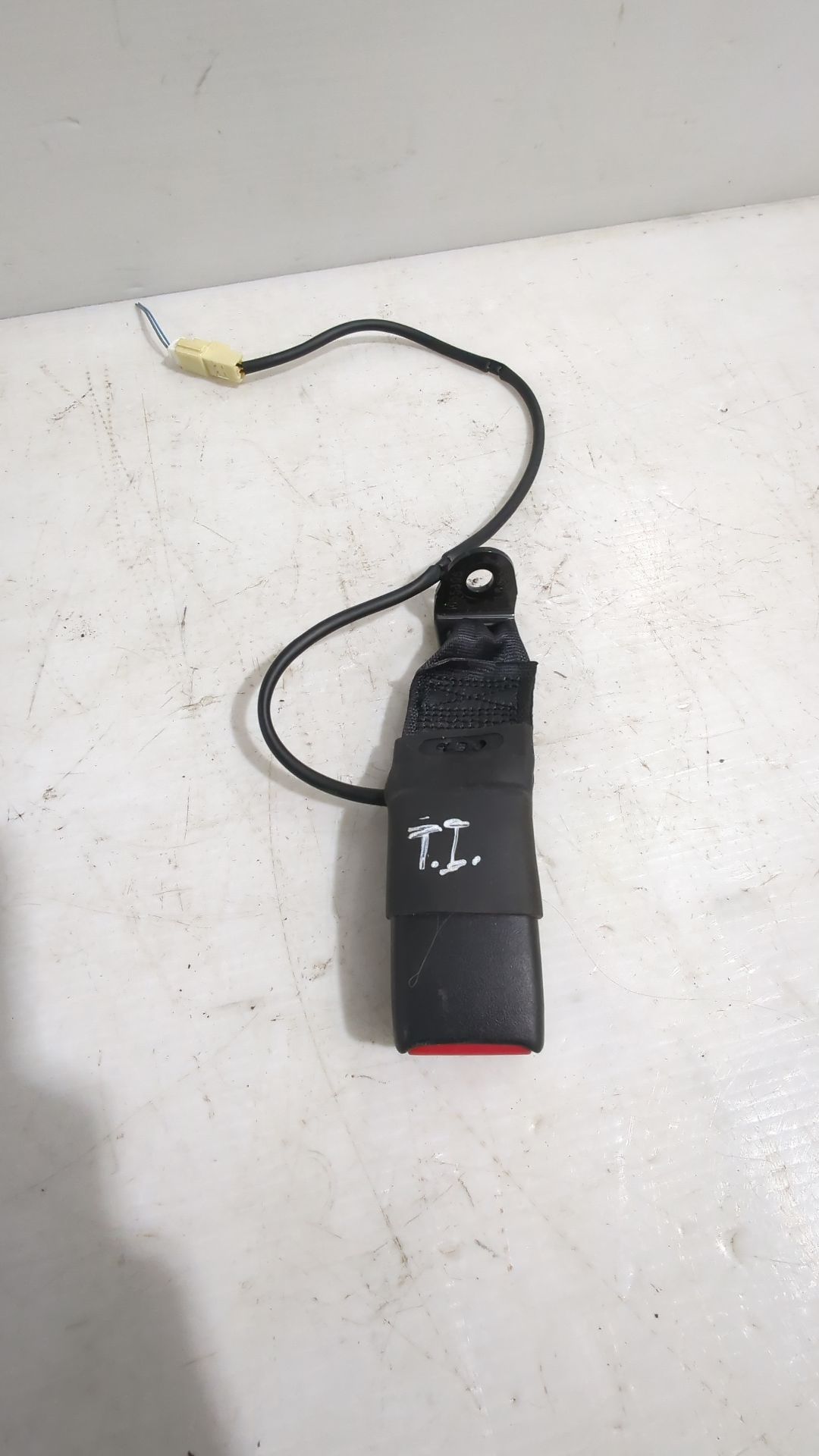 enganche_cinturon_trasero_izquierdo_8497061m005pk_suzuki_sx4_s_cross_jy_1_4_t_allgrip_akk_414