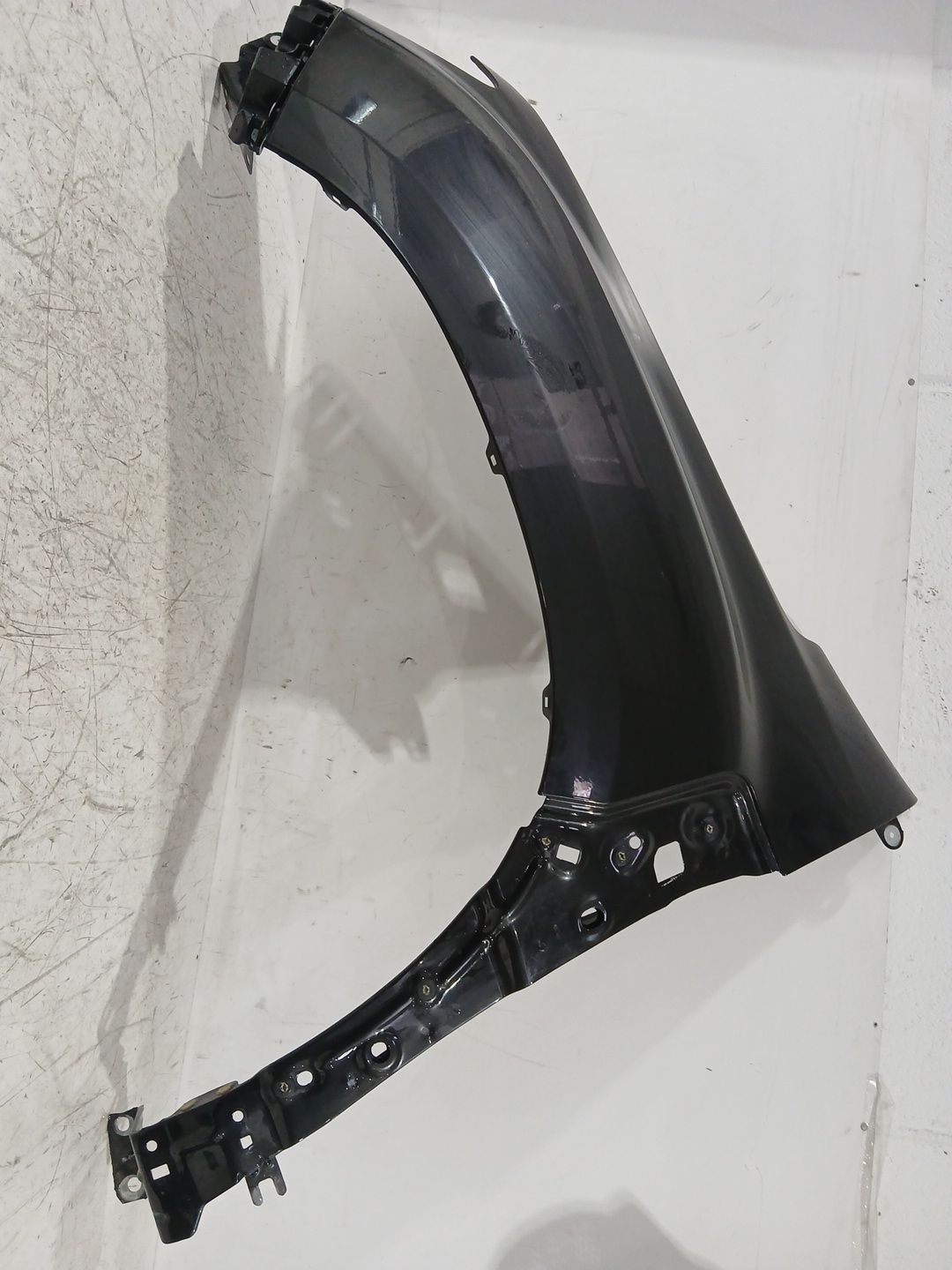 aleta_delantera_izquierda_631011252r_dacia_duster_hm_1_0_tce_90