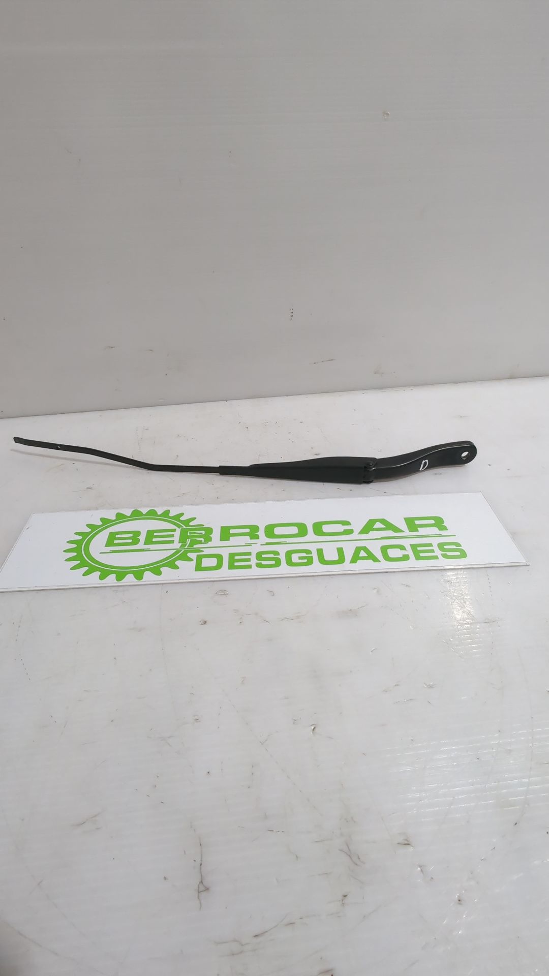 brazo_limpia_delantero_derecho_288869727r_dacia_duster_hm_1_0_tce_90