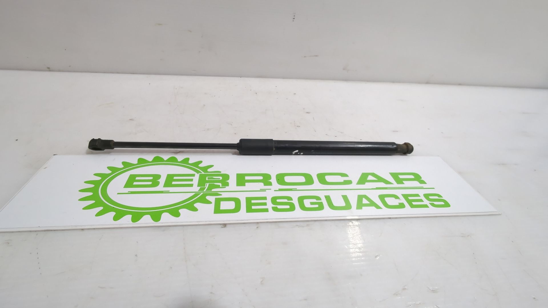 amortiguadores_maletero_porton_904522228r_dacia_duster_hm_1_0_tce_90