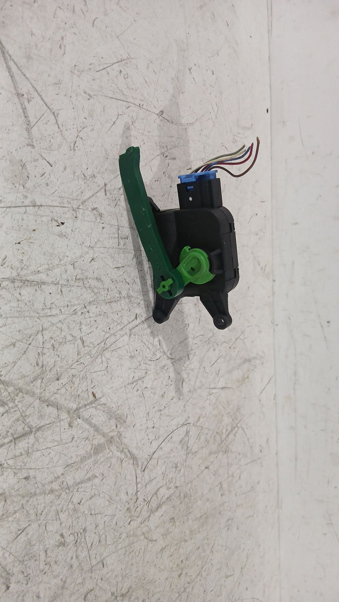 motor_apertura_trampillas_0132801303_audi_a4_b6_8e2_1_9_tdi