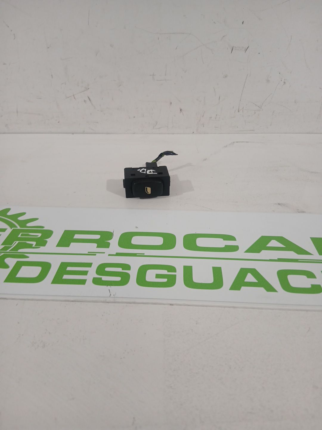 mando_elevalunas_delantero_derecho_6554e8_peugeot_407_6d_1_6_hdi_110_6d9hzc_6d9hyc