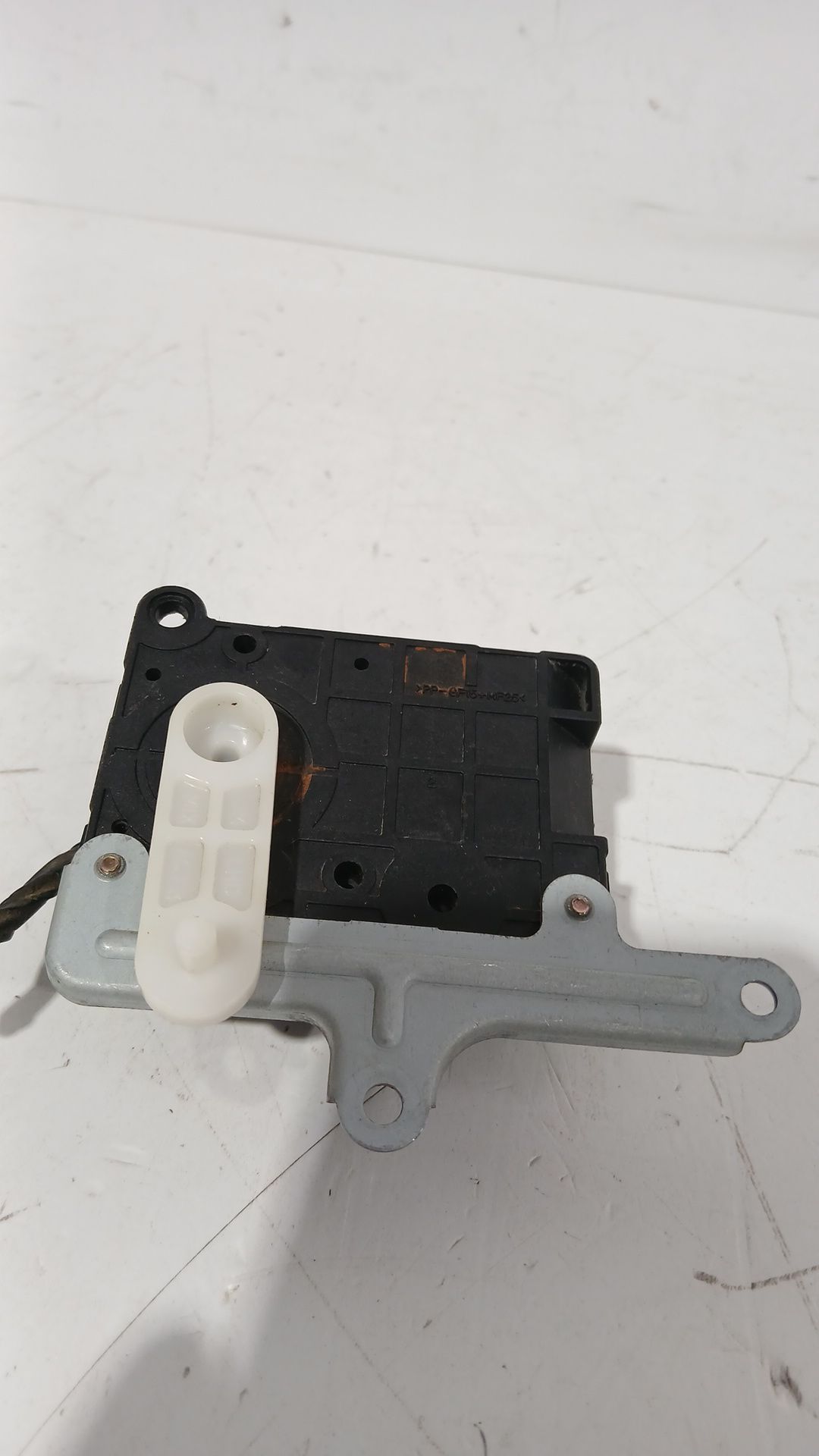 motor_apertura_trampilla_h400730530_hyundai_tucson_jm_2_0_crdi