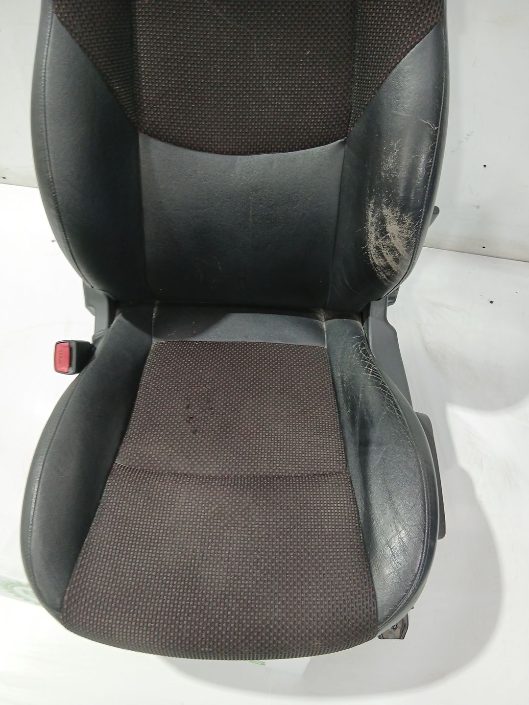 asiento_delantero_izquierdo_881002r120fce_hyundai_i30_fd_1_6_crdi