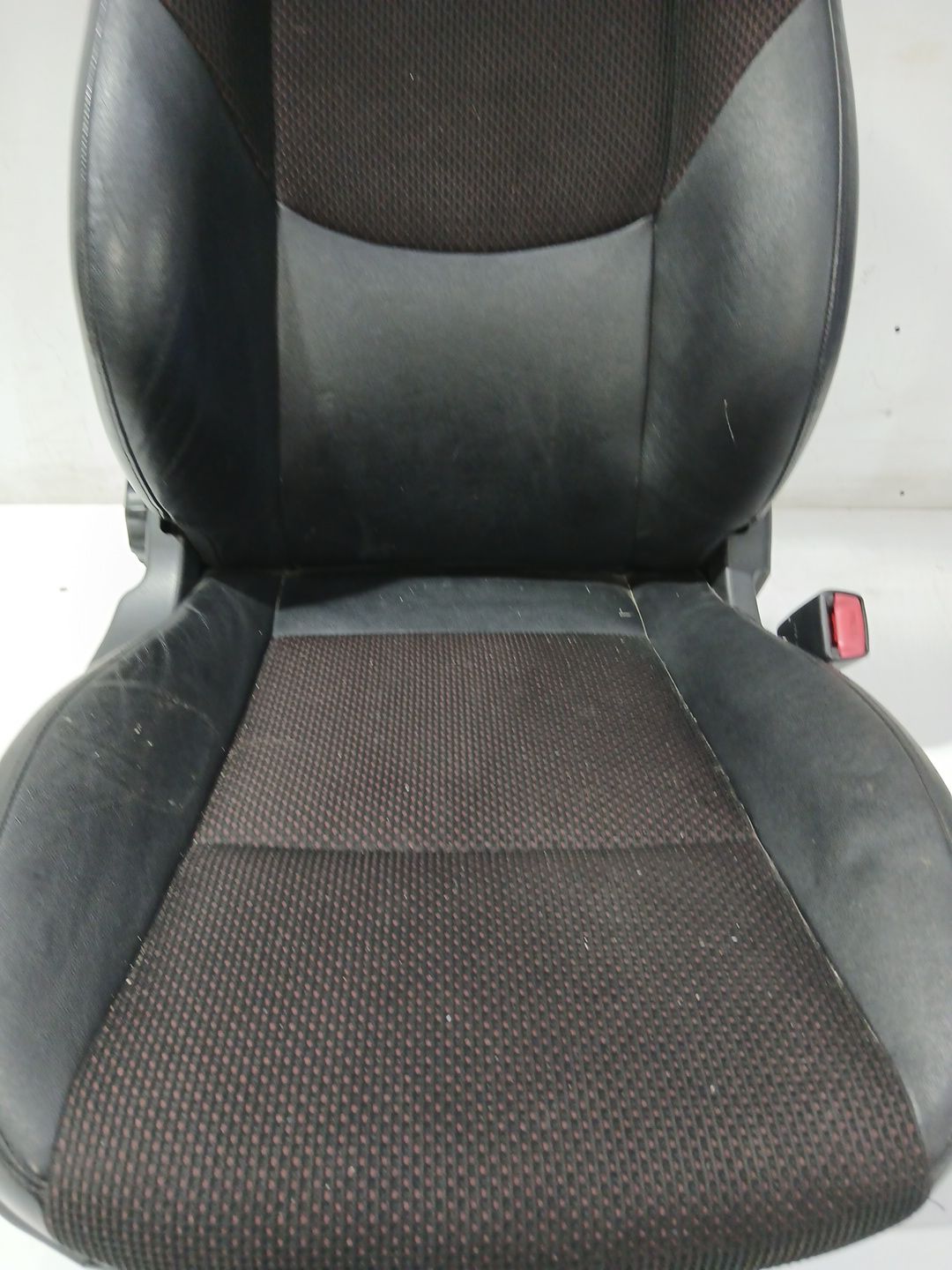 asiento_delantero_derecho_882002r120fce_hyundai_i30_fd_1_6_crdi