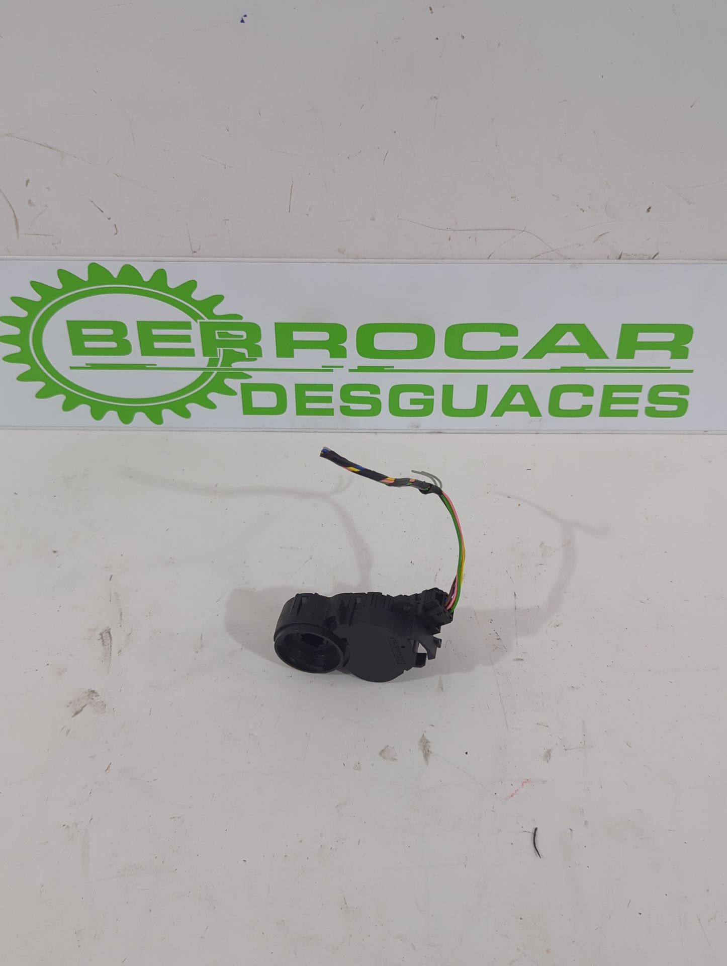 motor_apertura_trampilla_t32096b_dacia_duster_hm_1_0_tce_90