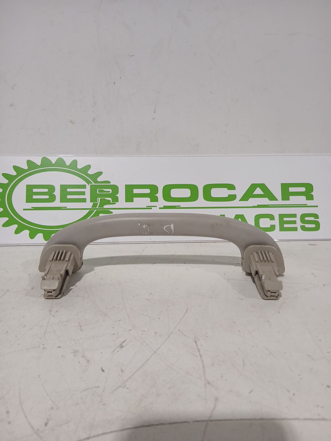 asidero_techo_delantero_izquierdo_9645434977_peugeot_407_6d_1_6_hdi_110_6d9hzc_6d9hyc