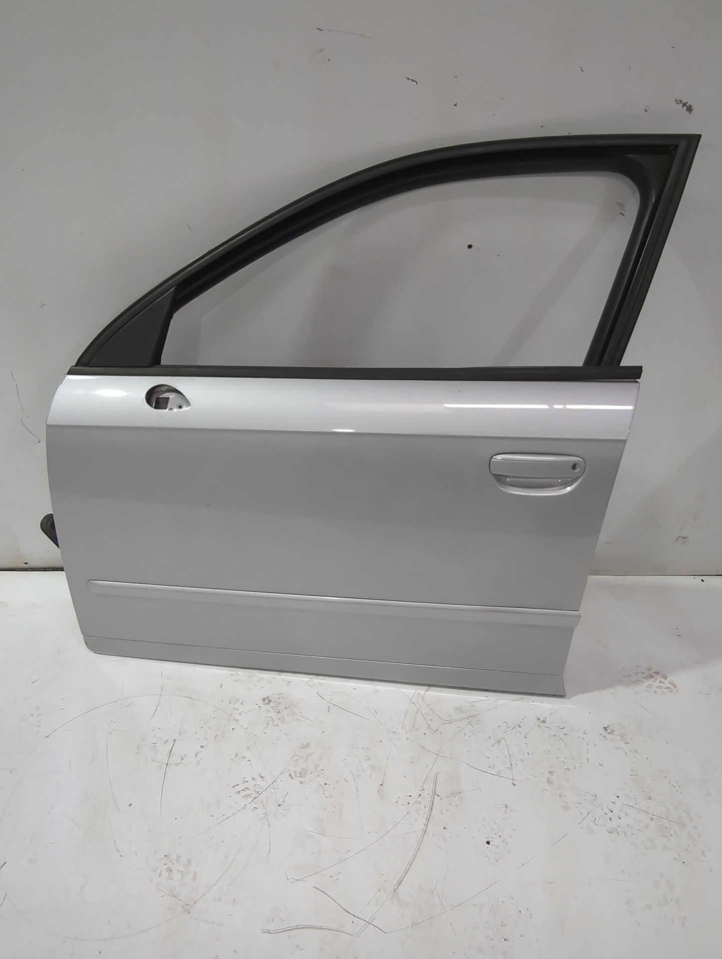 puerta_delantera_izquierda_3r0831051_seat_exeo_3r2_1_8_tsi