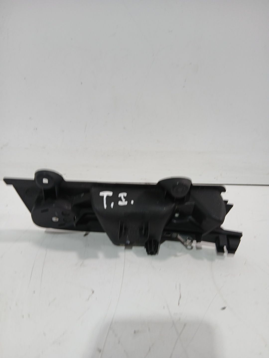 maneta_interior_trasera_izquierda_8e0839019_seat_exeo_3r2_1_8_tsi