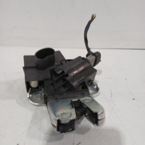 cerradura_maletero_porton_4f5827505d_seat_exeo_3r2_1_8_tsi