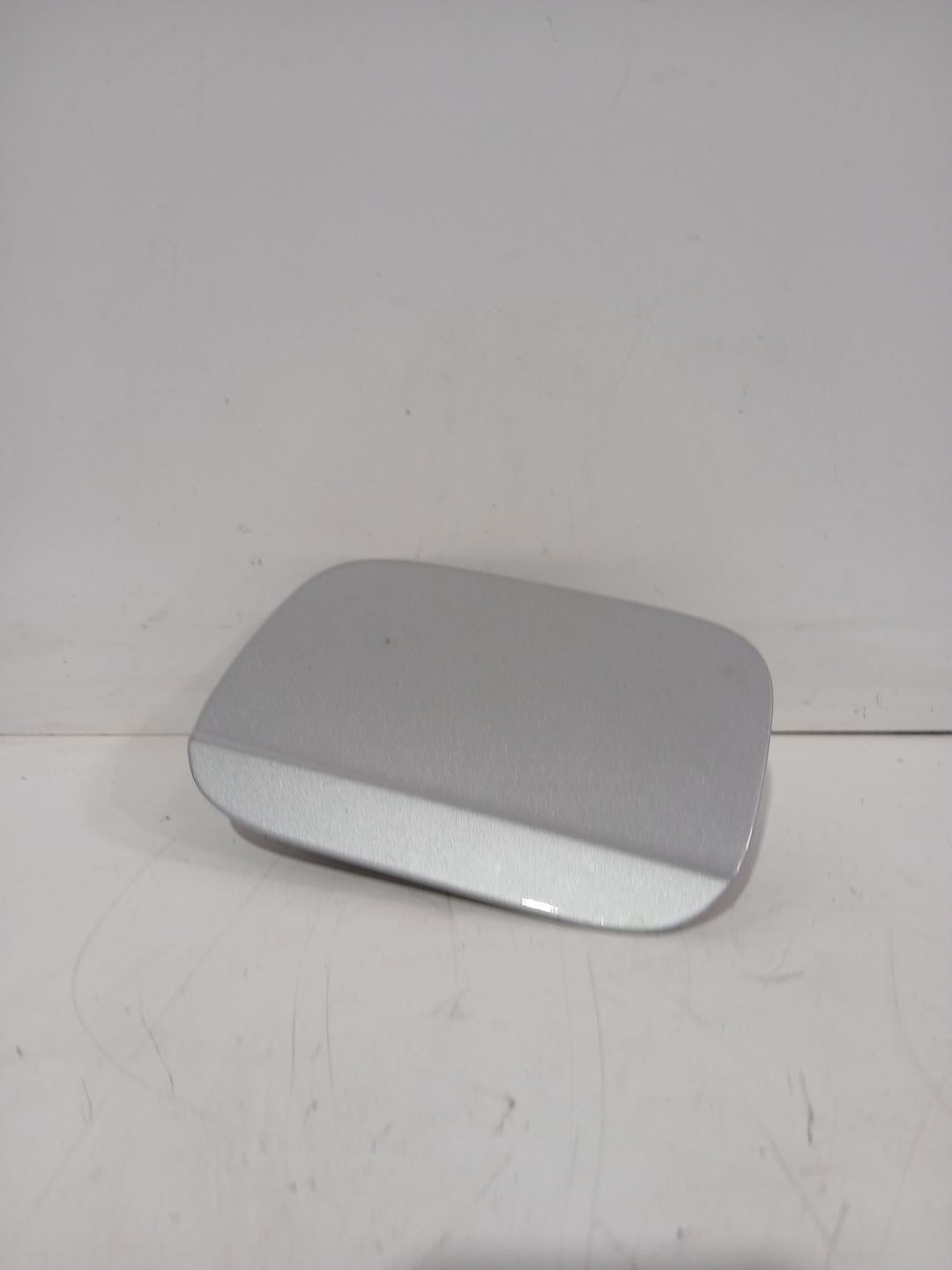 tapa_exterior_combustible_8e0809905e_seat_exeo_3r2_1_8_tsi