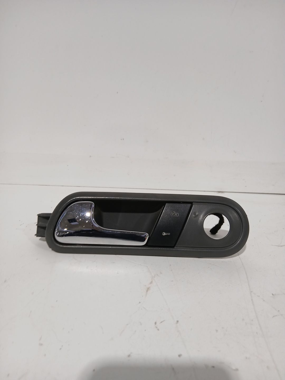 maneta_interior_delantera_izquierda_6l0837113h_seat_ibiza_iii_6l1_1_4_tdi