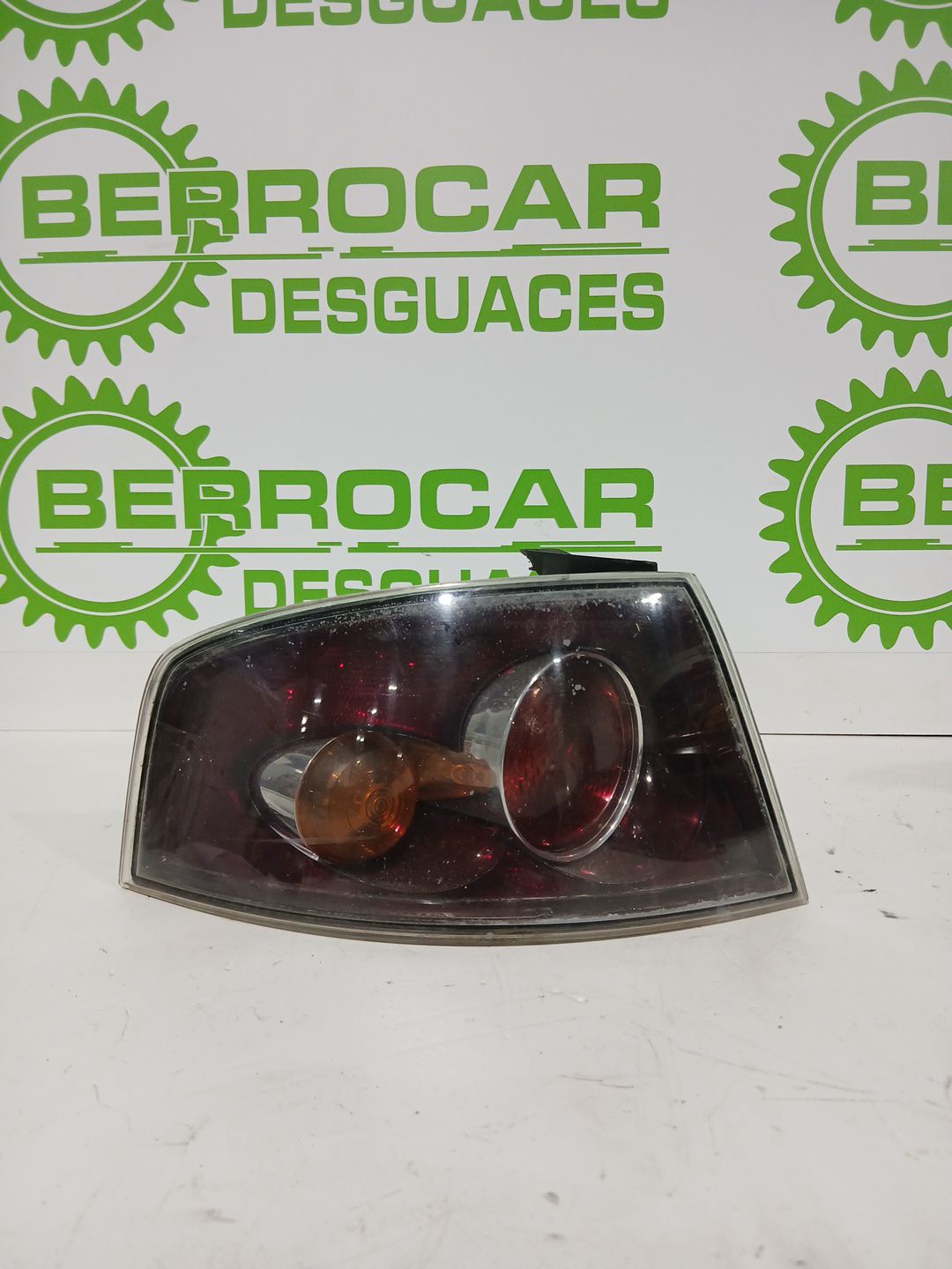 piloto_trasero_izquierdo_6l6945111d_seat_ibiza_iii_6l1_1_4_tdi