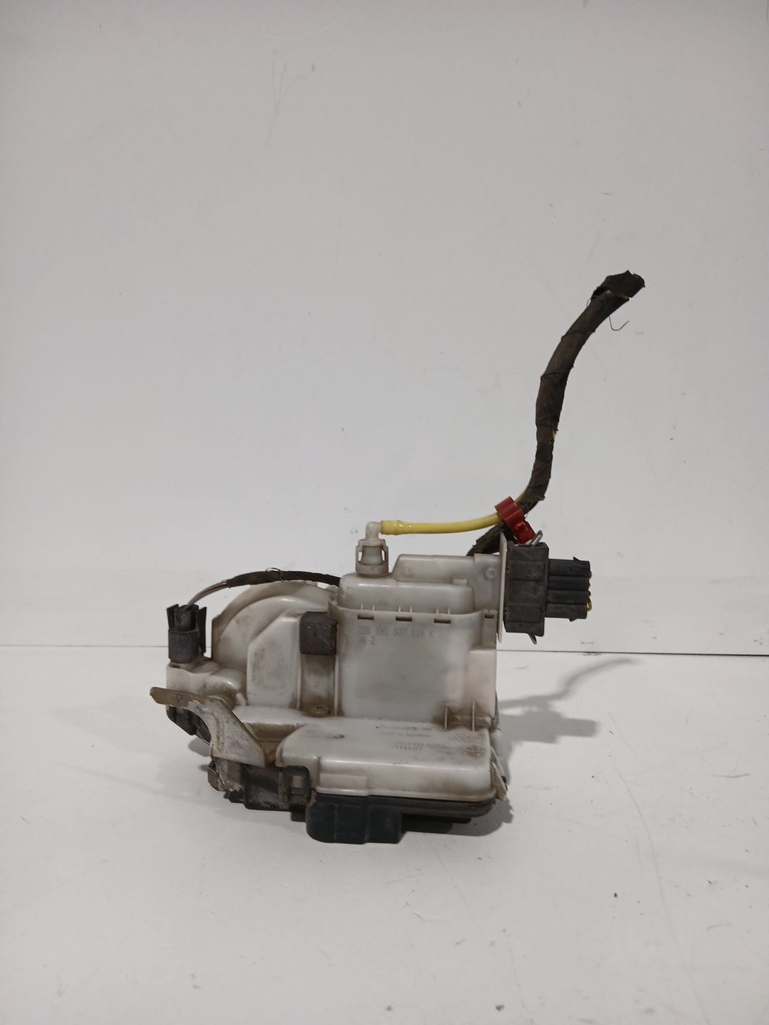 cerradura_puerta_delantera_derecha_1h0862154_volkswagen_golf_v_1k1_2_0_fsi