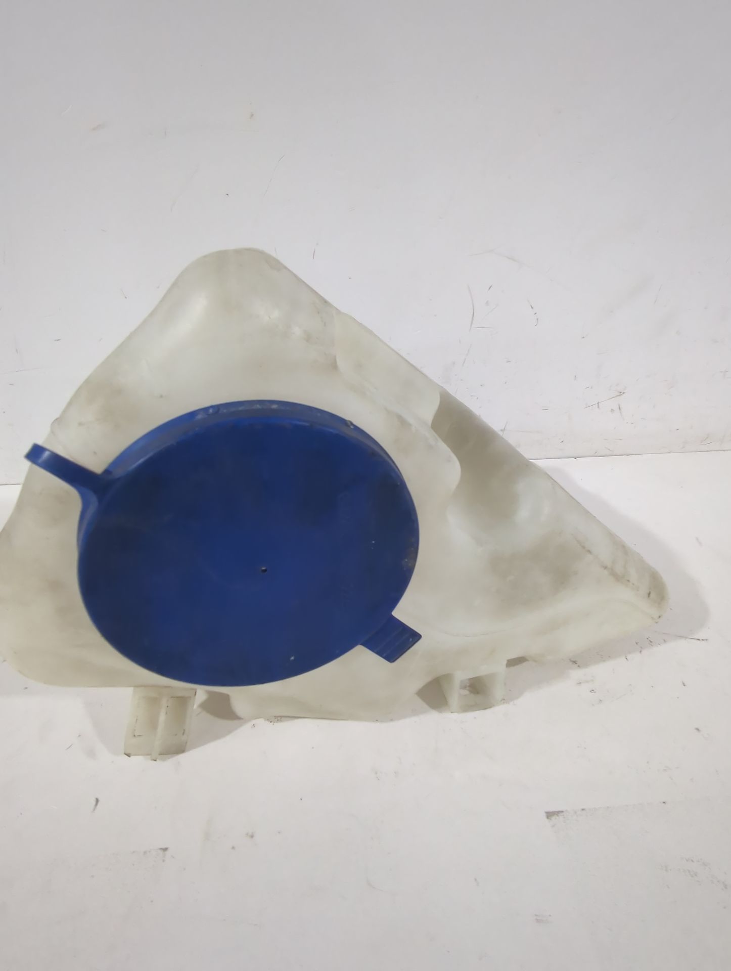 deposito_limpia_a1698690720_mercedes_benz_clase_a_w168_a_190_168_032_168_132