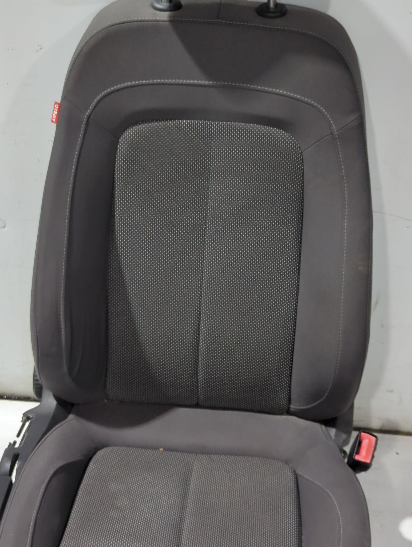 asiento_delantero_derecho_seat_exeo_3r2_1_8_tsi