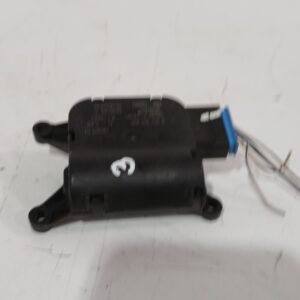 motor_apertura_trampilla_8e1820511_seat_exeo_3r2_1_8_tsi