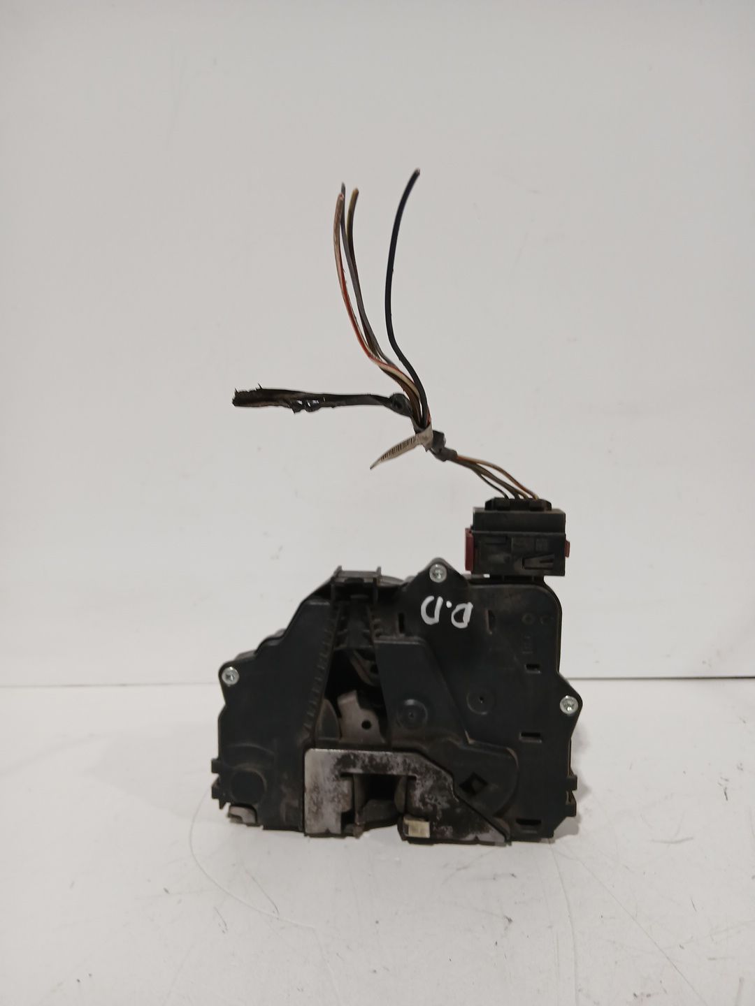 cerradura_puerta_delantera_derecha_13258274_opel_corsa_d_s07_1_3_cdti_l08_l68