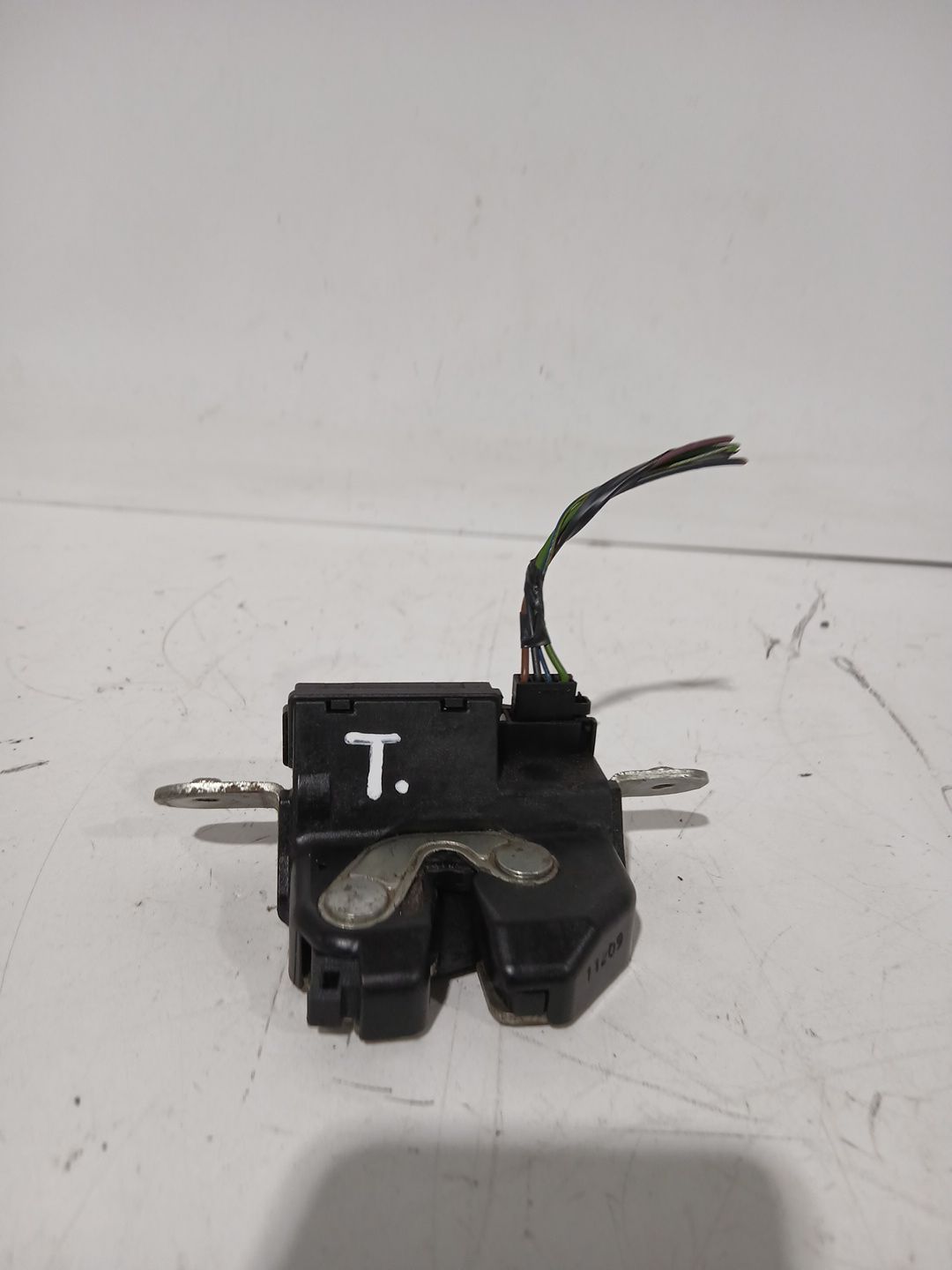 cerradura_maletero_porton_39021416_opel_corsa_d_s07_1_3_cdti_l08_l68