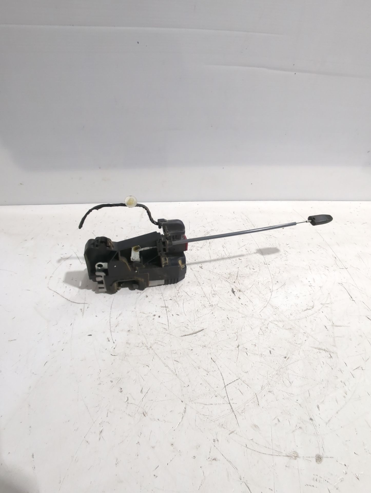 cerradura_puerta_delantera_derecha_24444016_opel_zafira_a_monospace_t98_2_0_dti_16v_f75