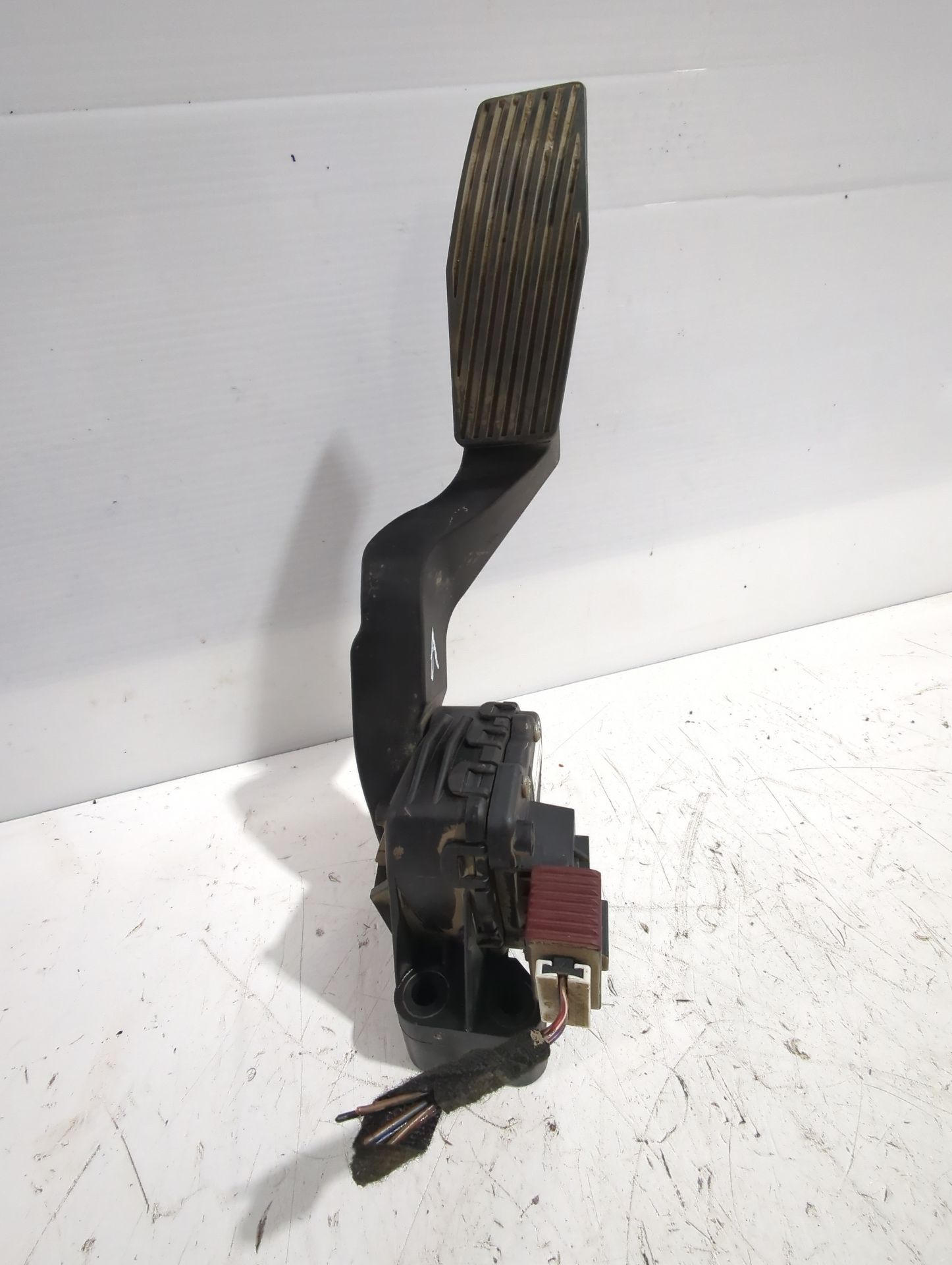 pedal_acelerador_9193187_opel_zafira_a_monospace_t98_2_0_dti_16v_f75