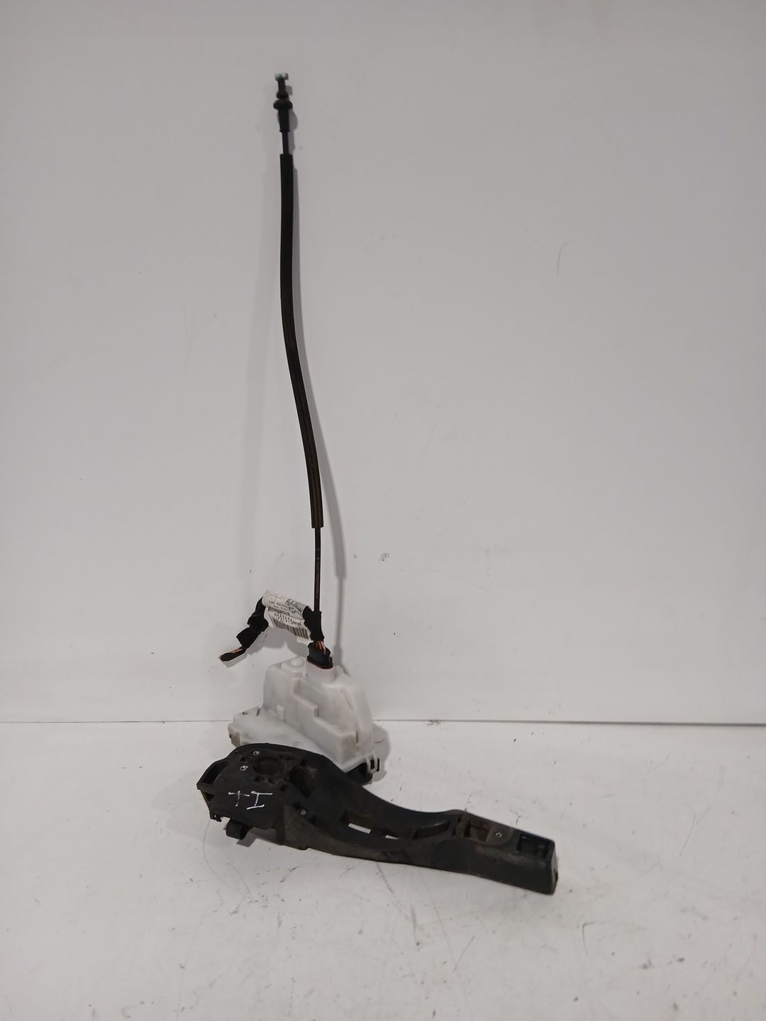 cerradura_puerta_trasera_izquierda_9137a1_citr_n_c3_ii_sc_1_4_hdi_70_sc8hzc_sc8hr0_sc8hp4