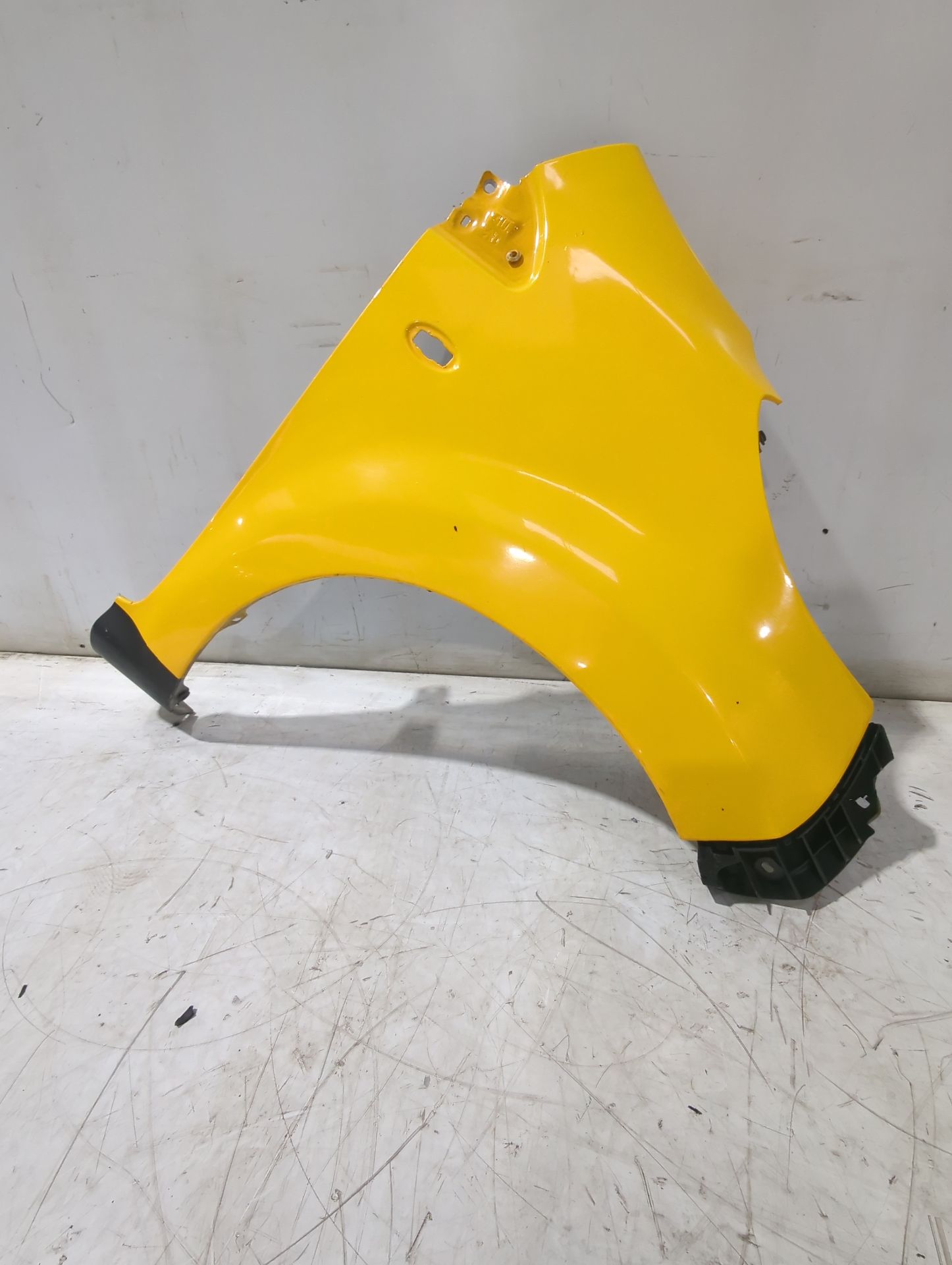 aleta_delantera_derecha_7841s8_peugeot_107_pm_pn_1_4_hdi