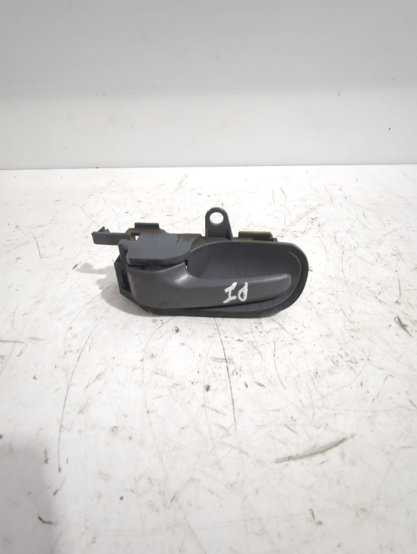 maneta_interior_delantera_izquierda_9143k9_peugeot_107_pm_pn_1_4_hdi